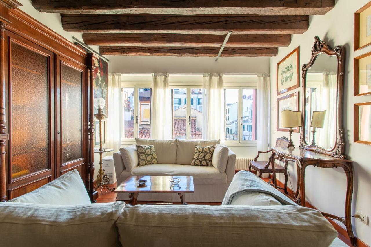 Ca' Al Giglio - Appartamento Vista Canale Venedig Exteriör bild